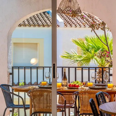 Апартаменты Casa Flora Con Piscinas En *