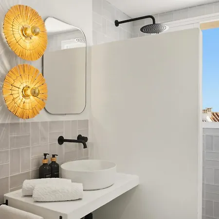 Casa Flora Con Piscinas En Кальпе