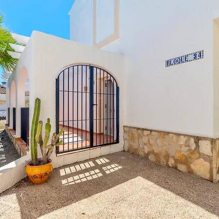 Casa Flora Con Piscinas En * Кальпе